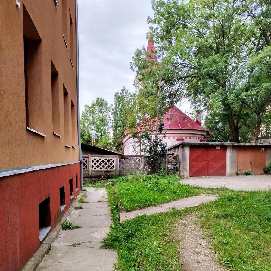 Apartament Camelia Petroşani Exteriér fotografie